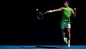 这规则出来伦纳德球迷乐了，以前一个个光喷伦纳德，现在但凡伤严重点不够65场啥也不用参评了，下来都坐同一桌儿[xiaoku／]。